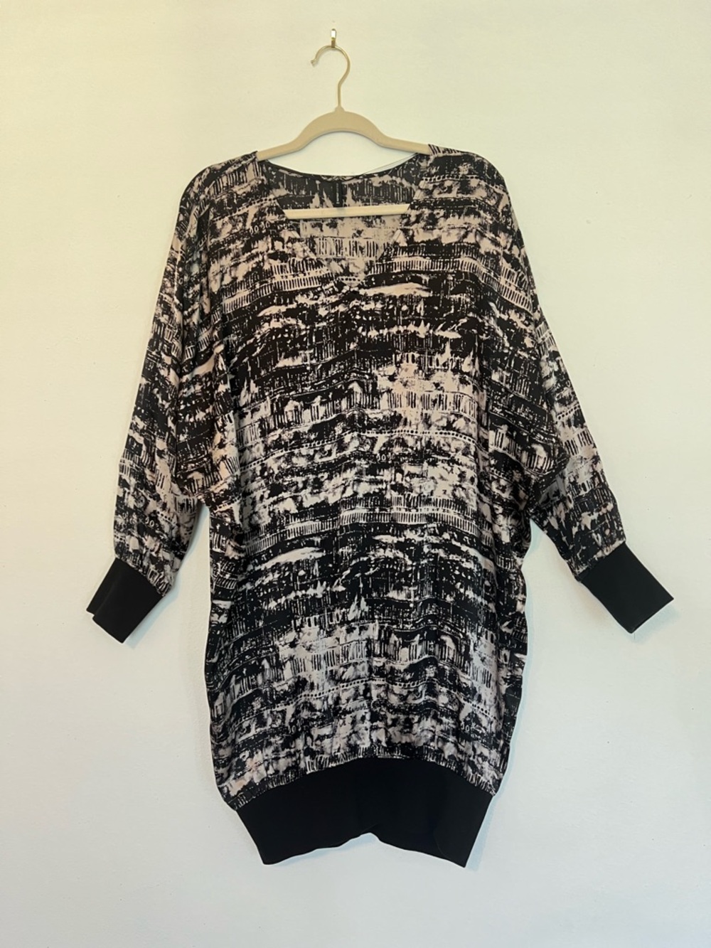 NAF NAF Women’s Black White Abstract Silk Mini Dress Size Medium Y2K